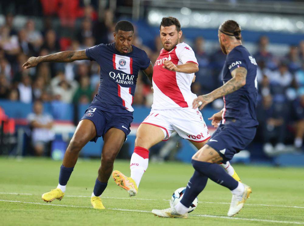 法甲比赛点评，专家详细讲解战术布置中的微妙调整与成功要素的简单介绍