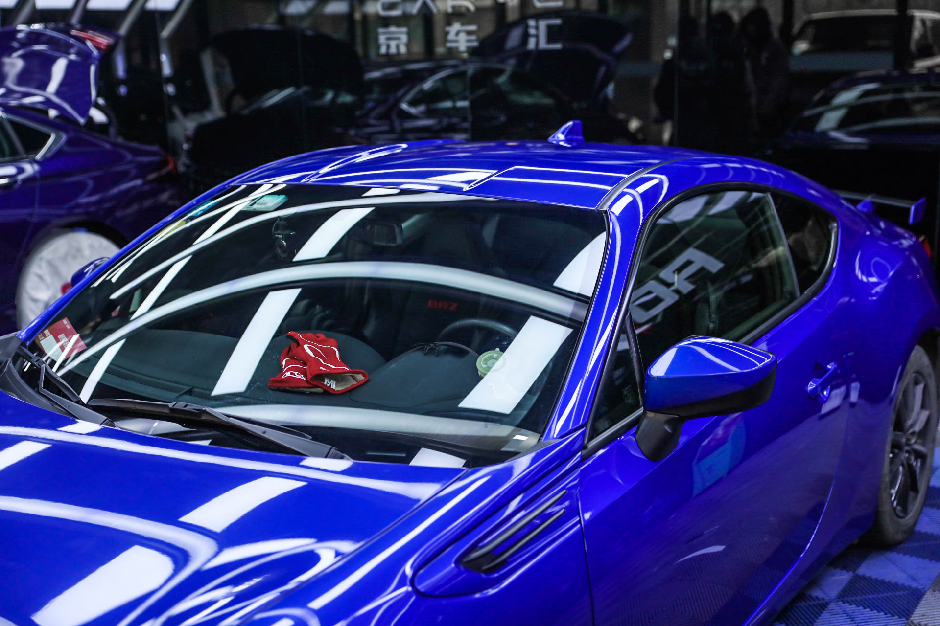 爱游戏体育官方网站-车迷文化：不同国家的赛场习俗的简单介绍