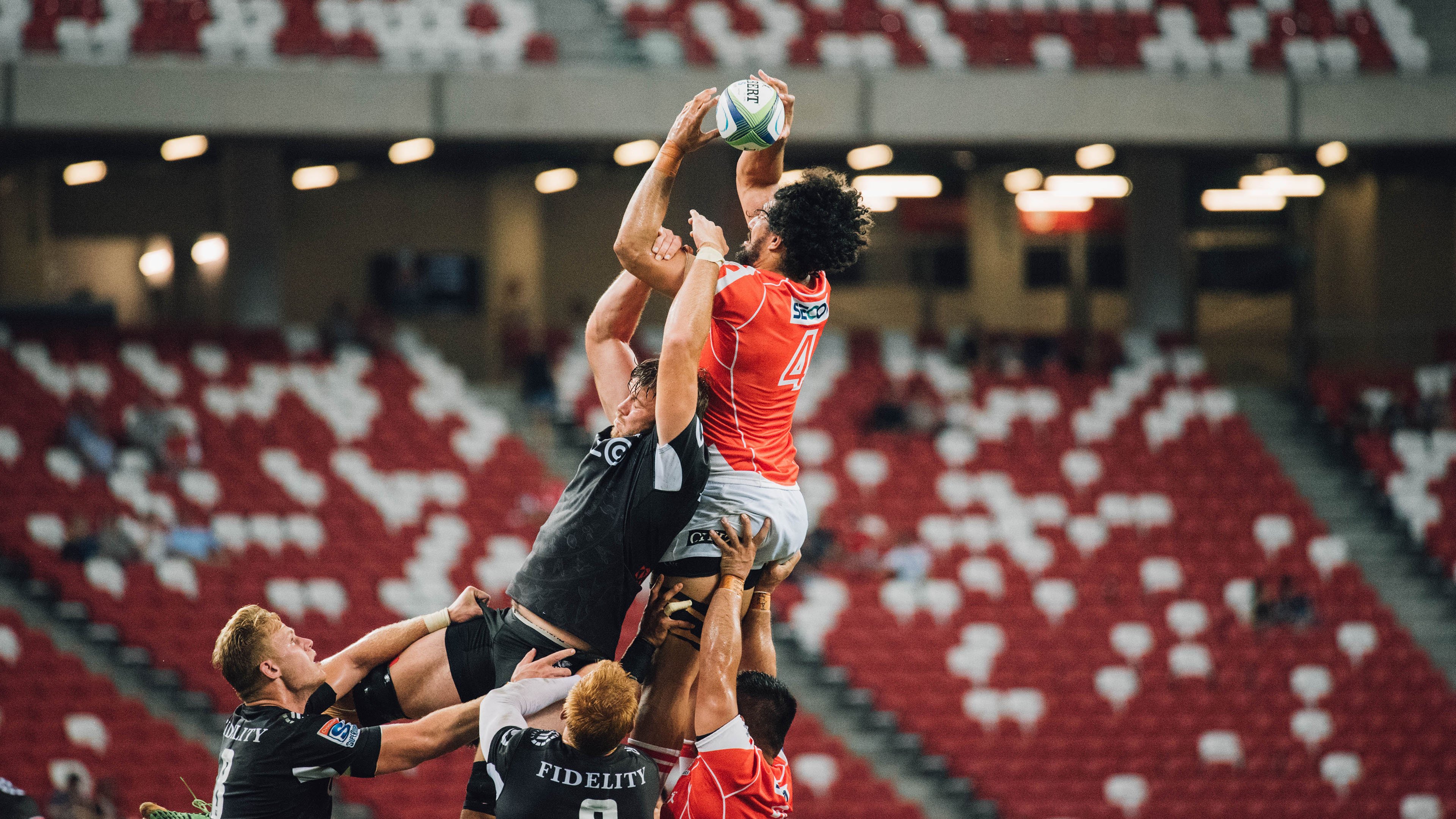 《新星崛起：年轻选手在电竞舞台闪耀》，新崛起的一颗新星