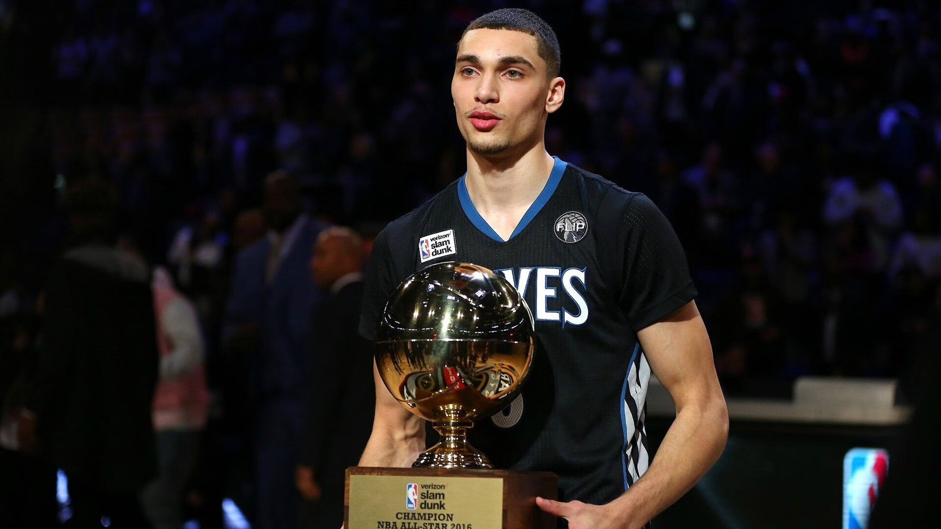 爱游戏体育（AYX）官方APP下载-王者荣耀与英雄联盟手游赛事对比：移动电竞的未来在哪里？，王者荣耀vs英雄联盟手游