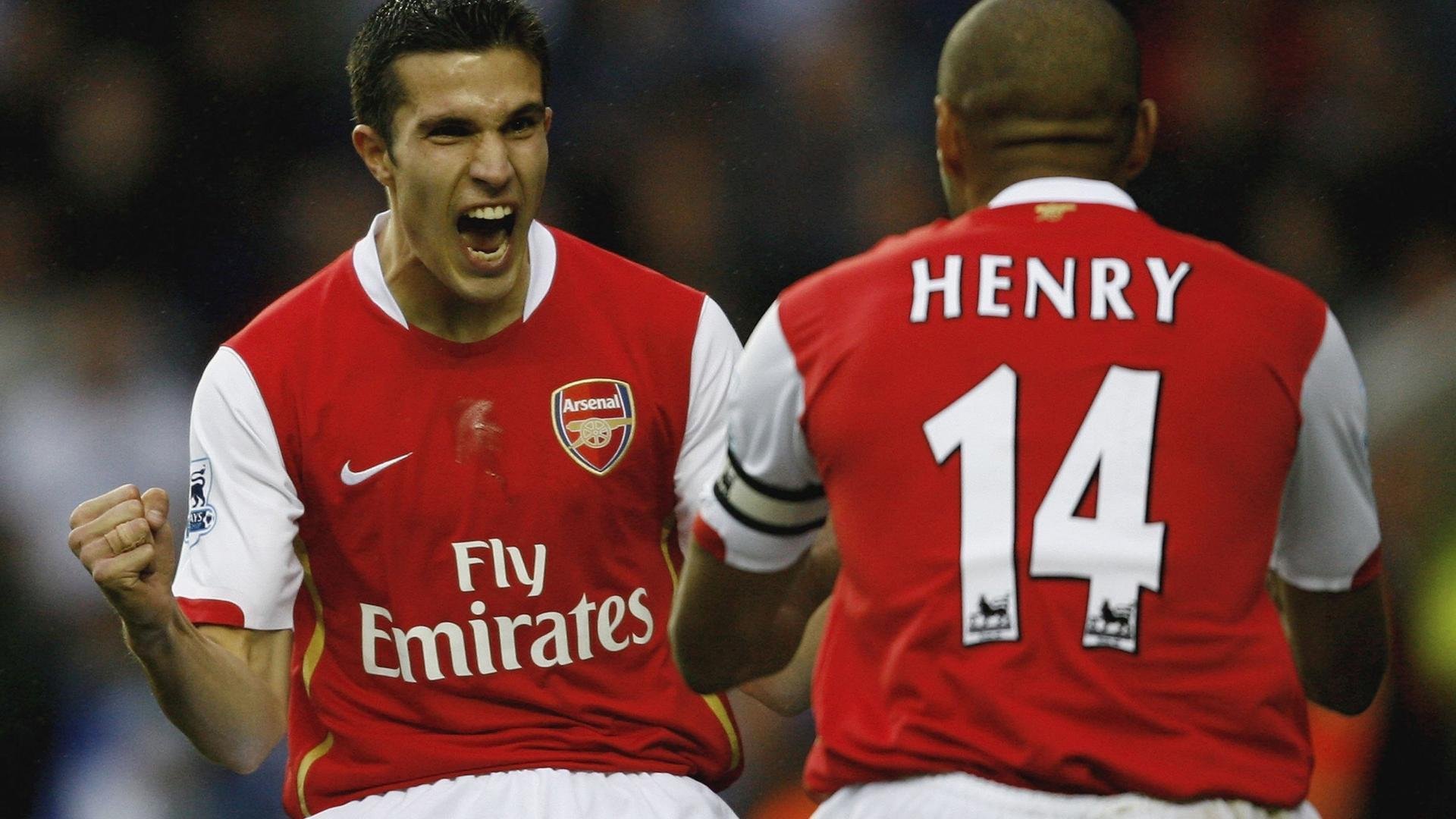 爱游戏体育APP下载-皇家马德里俱乐部签约法国前锋，引发球迷热议，皇家马德里队排名